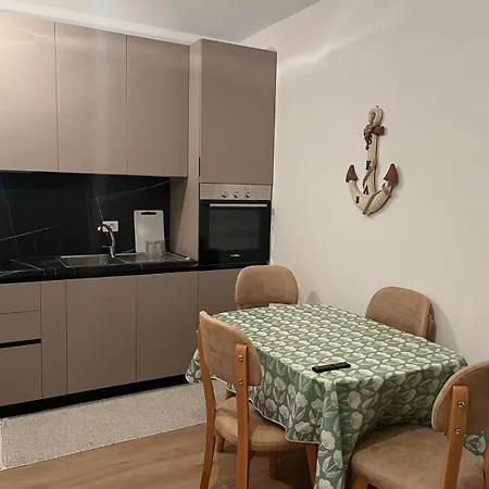 Azur Apartament
