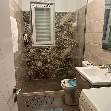 Azur Apartament * Shengjin